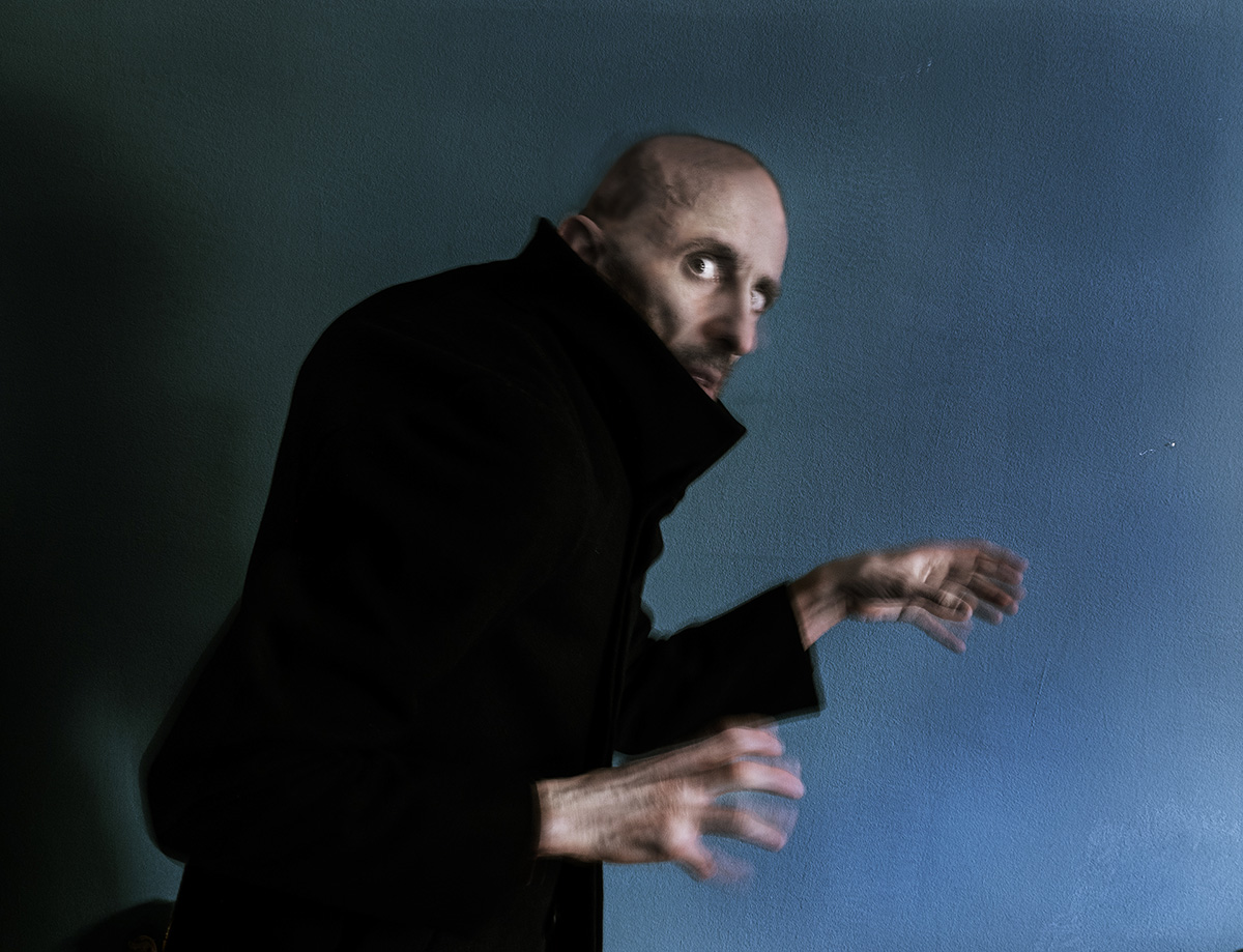 Nosferatus-RafaelSolo Foto para galeria tres por Cuatro